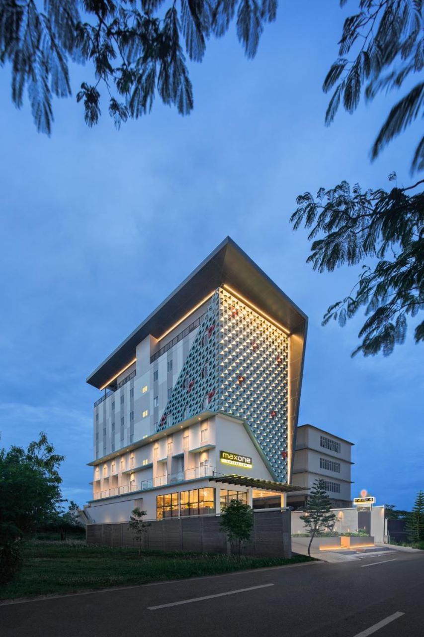 Maxonehotels At Kota Harapan Indah-בקאסי מראה חיצוני תמונה