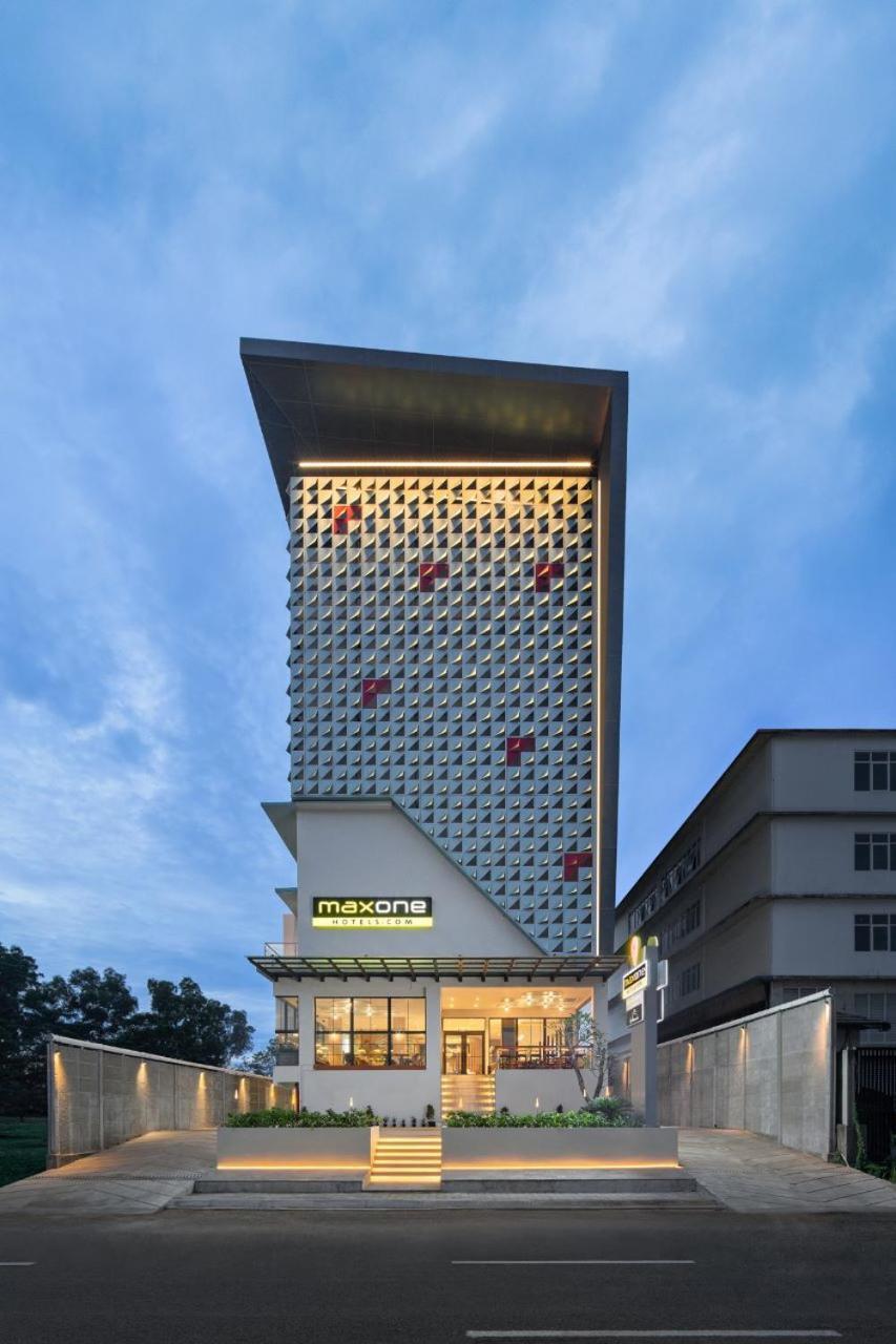 Maxonehotels At Kota Harapan Indah-בקאסי מראה חיצוני תמונה